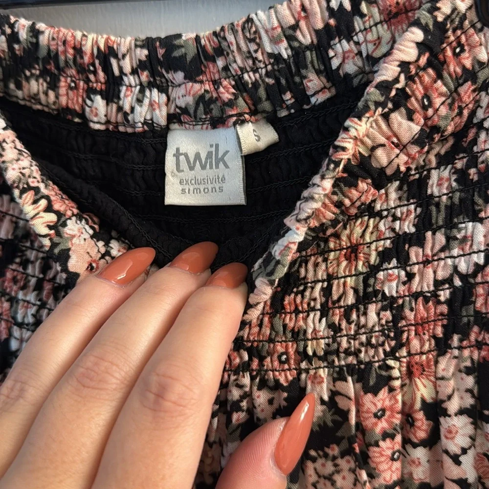 TWIK Size S Elastic Waist A line skirt - Picture 2 of 2